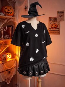 Comfortcana Plus-Size Black Loose-Fit T-Shirt With Halloween Skull Embroidery - Black - View 3