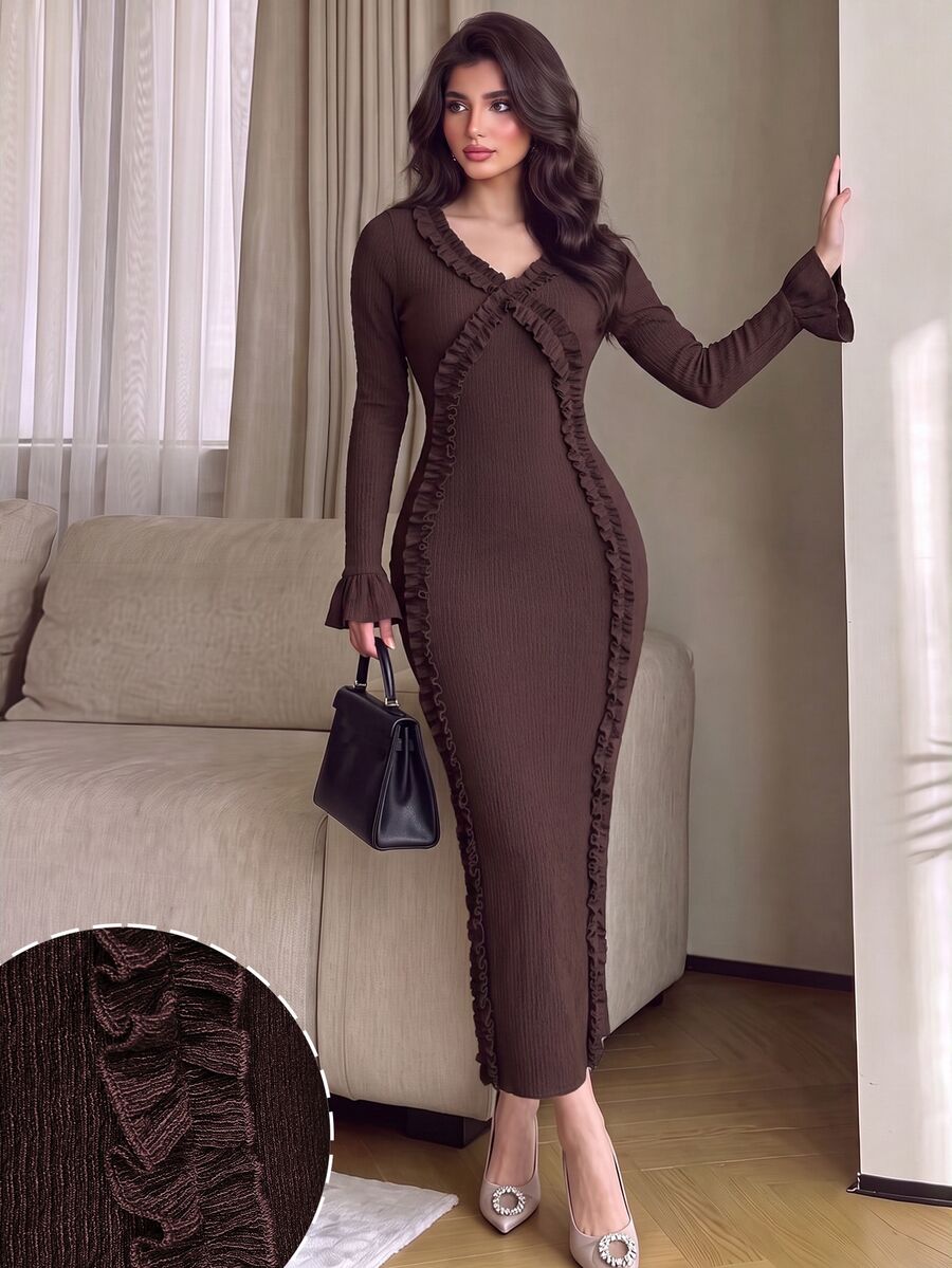 Modelyn Gaun Midi Wanita Elegan dengan Potongan Pas Badan, Leher V, Lengan Panjang, Hiasan Rumbai, dan Belahan Samping, Desain yang Melangsingkan