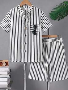 2pcs/Set Teen Boys Casual Textured Fabric Half-Button Shirt & Striped Shorts Outfit, Simple & Comfortable For Daily Commute, Vacation And Outings - Black and White - View 1