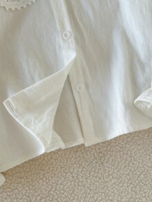 SHEIN 女童優雅刺繡蕾絲花瓣領公主風長袖鈕扣單排扣休閒時尚襯衫，適合校園、度假、旅行、生日派對場合 - 白色 - 查看 6