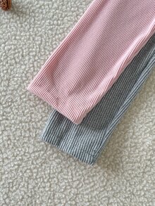 SHEIN 2件組女童幼兒彈性腰高彈力柔軟布料保暖內裡羅紋荷葉邊設計愛心印花緊身褲長褲休閒可愛時尚優雅韓風粉灰色保暖內裡緊身褲，適合秋冬日常穿著或室內場合百搭 - 彩色 - 查看 9