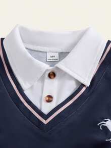 SHEIN Explorewe 两件套男童海军蓝 Polo 领刺绣条纹学院风上衣和卡其色直筒裤套装，适合日常、复古校园风、运动街头风、返校季、春秋季穿着。 - 卡其色 - 查看 5