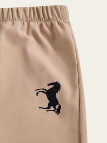 SHEIN Explorewe 两件套男童海军蓝 Polo 领刺绣条纹学院风上衣和卡其色直筒裤套装，适合日常、复古校园风、运动街头风、返校季、春秋季穿着。 - 卡其色 - 查看 6