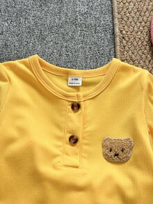 SHEIN Playful Pals 男嬰復古簡約可愛日系風淡黃色配米白色長袖上衣對比色長褲套裝 春/秋 親子穿搭 - 黃色 - 查看 8