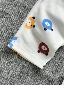 SHEIN Playful Pals 男嬰復古簡約可愛日系風淡黃色配米白色長袖上衣對比色長褲套裝 春/秋 親子穿搭 - 黃色 - 查看 9