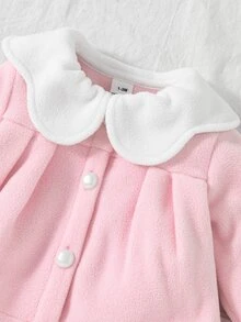 SHEIN 新生女嬰 2 件組秋冬套裝 抓絨彼得潘領粉色上衣與柔軟透氣白色連腳褲套裝 附蝴蝶結 可愛嬰兒服飾 - 淺粉色 - 查看 6