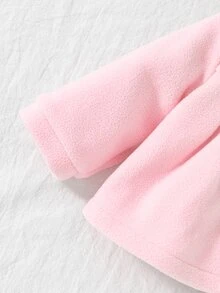 SHEIN 新生女嬰 2 件組秋冬套裝 抓絨彼得潘領粉色上衣與柔軟透氣白色連腳褲套裝 附蝴蝶結 可愛嬰兒服飾 - 淺粉色 - 查看 7