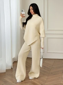 SHEIN PETITE Setelan Dua Potong Serbaguna untuk Liburan Musim Gugur/Dingin Wanita, Terdiri dari Atasan Asimetris Model Batwing Warna Polos Kerah Tinggi dan Celana Panjang, Cocok untuk Acara Santai, Ukuran Petite - Aprikot - View 5