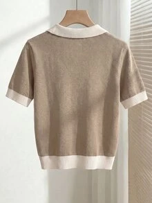 SHEIN 女款春夏拼色簡約休閒珠飾 Polo 領短袖修身針織上衣，適合日常穿著、教師節、辦公室，白色 - 摩卡棕 - 查看 2