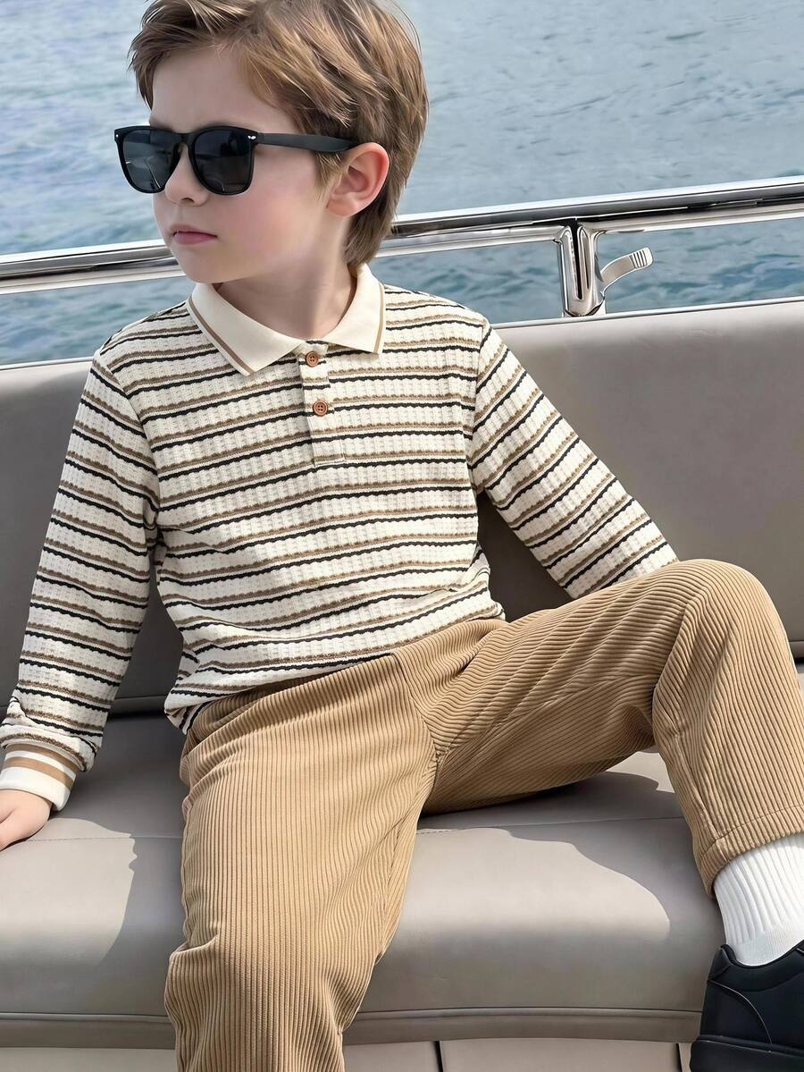 SHEIN Young Boy Loose Casual Kids Minimalist Comfortable Collared Bear Decor Sweatshirt And Pants Set