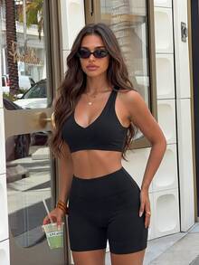 Dewbera Dewbera Conjunto de 3 piezas para mujer de chaqueta con cremallera, top y shorts de unicolor, casual y deportivo para yoga y fitness - Negro - Ver 2