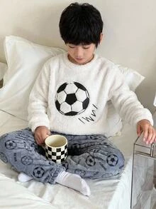 SHEIN 2件組兒童小男孩休閒日常百搭舒適足球印花圓領套頭長袖睡衣上衣與長褲針織居家服套裝 - 彩色 - 查看 1