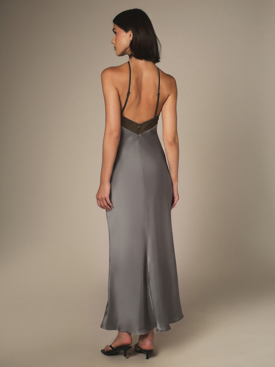 KSTM Halter Neck Satin Dress With Black Contrast Trim Cross Back Straps Mermaid Silhouette Formal Evening Gown With Pockets