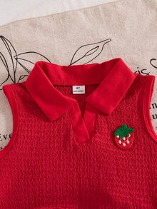 Elladie kids 2件套女童夏季新款杏色纹理针织面料领口拼接草莓装饰背心上衣和牛仔裙裤荷叶边草莓刺绣复古可爱套装 - 彩色 - 查看 8