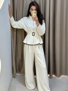 Modelyn 女款休閒立領拼接黑色織帶寬鬆都市辦公風收腰拉鍊白色上衣與長褲兩件套 - 白色 - 查看 7