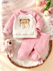 SHEIN 新生女嬰法蘭絨2件套服裝,刺繡泰迪熊與蝴蝶結衛衣+長褲 - 粉色 - 查看 3