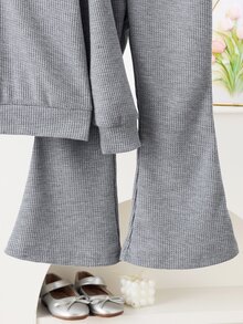 SHEIN Elladie kids Tween Girls Striped Bow Decor 2-Piece Outfit, Waffle Knit Long Sleeve Top & Ribbed Flare Pants Set - Grey - View 5