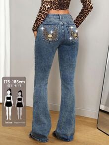 SHEIN Tall 高個子復古街頭風 Y2K Grunge 低腰哥德式刺繡骷髏性感修身喇叭牛仔褲 萬聖節外出夜店穿搭 藍色夏季 - 深色水洗藍 - 查看 1