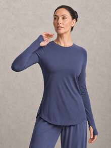 Activina Kaos Olahraga Kasual Lengan Panjang Sederhana untuk Wanita (Yoga) - Navy Blue - View 6