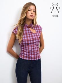 Nöista Womenswear Cute Tshirt Top With Mao Neck And Cut Out Detail On Front Closed With Contrast Oriental Button And Checks Fabric, Perfect For Fall Winter. - Purple - View 2