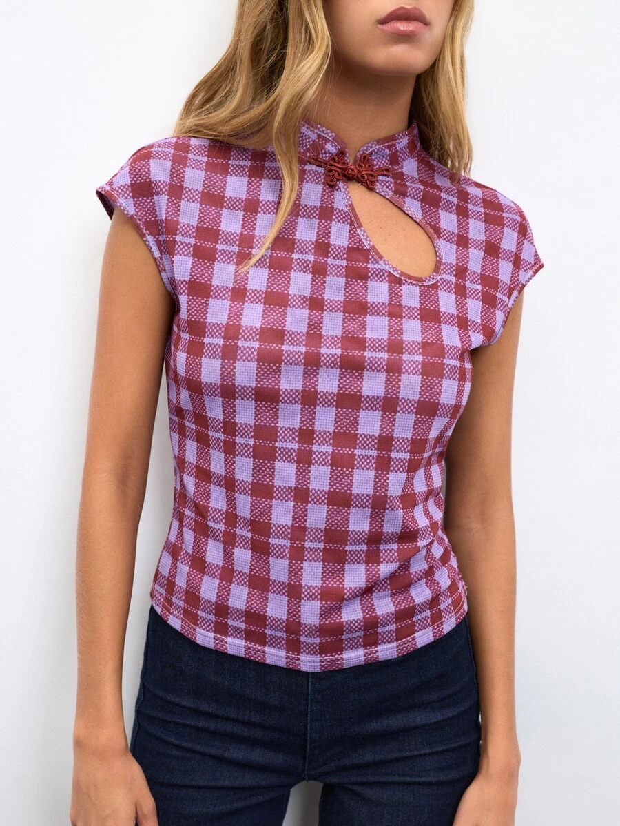 Nöista Womenswear Cute Tshirt Top With Mao Neck And Cut Out Detail On Front Closed With Contrast Oriental Button And Checks Fabric, Perfect For Fall Winter. - Purple - View 1