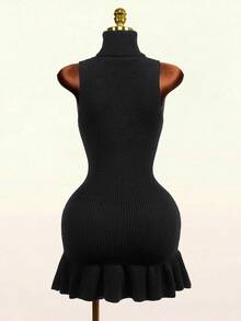 Mistrie Gaun Mini Bodycon Rajut Bergaris Tanpa Lengan Leher Tinggi dengan Detail Renda Hitam Putih Kontras, Bagian Dada Berlubang, dan Hem Berumbai, Cocok untuk Halloween, Klub, dan Musim Panas. - Hitam - View 4