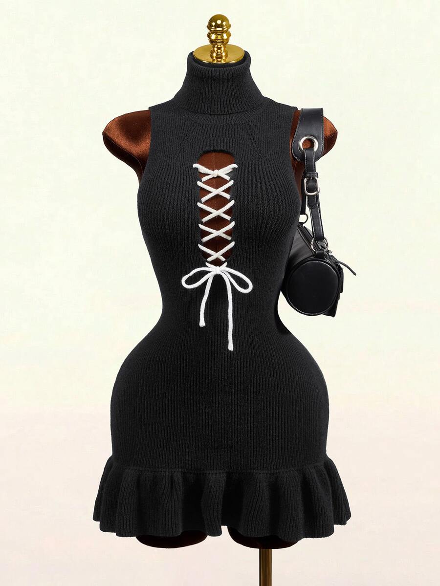 Mistrie Gaun Mini Bodycon Rajut Bergaris Tanpa Lengan Leher Tinggi dengan Detail Renda Hitam Putih Kontras, Bagian Dada Berlubang, dan Hem Berumbai, Cocok untuk Halloween, Klub, dan Musim Panas.