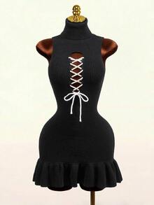 Mistrie Gaun Mini Bodycon Rajut Bergaris Tanpa Lengan Leher Tinggi dengan Detail Renda Hitam Putih Kontras, Bagian Dada Berlubang, dan Hem Berumbai, Cocok untuk Halloween, Klub, dan Musim Panas. - Hitam - View 8