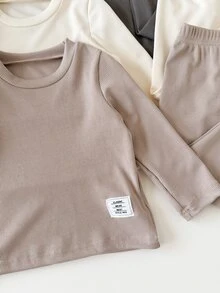 SHEIN 3套6件組 幼童男童 T恤長褲套裝 米白色 棕色 灰色 羅紋素色 長袖圓領 派對 家庭里程碑 秋季 萬聖節 聖誕節 - 彩色 - 查看 5