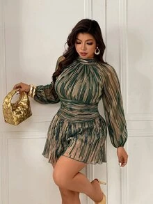 Femmeverse Plus Size Women's Fashion Sexy Halter Neck Pleated Metallic Fabric A-Line Lantern Sleeve Romper - Dark Green - View 3