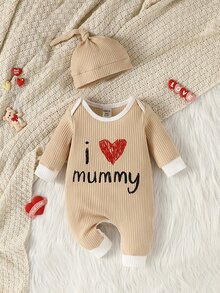 SHEIN 2Pcs Baby Cute Set, Ribbed Long‑Sleeve Romper With Letter & Heart Print, Matching Knotted Beanie Hat, For Photo & Daily Occasions, Spring & Fall - Khaki - View 4