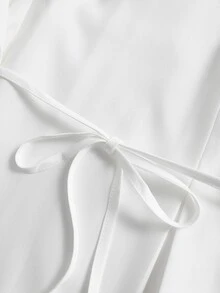 GlowEve CURVE 大码V领荷叶边腰身A字短袖白色衬衫，优雅百搭，适合工作、约会等场合，适合多种体型，女士设计上衣 - 白色 - 查看 5