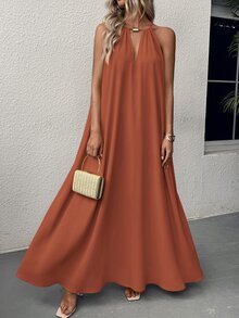 EMERY ROSE Gaun Maxi Wanita Warna Cokelat Karat untuk Liburan Pantai Tropis Musim Panas, Gaun Maxi Halter Warna Oranye Terbakar dengan Leher Ayun Warna Polos untuk Liburan Wanita - Redwood - View 7