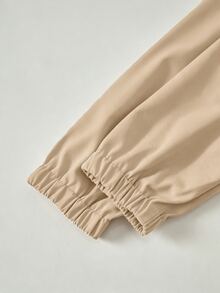 SHEIN Elladie kids 青少年女孩米色收腰連帽字母裝飾運動寬鬆西式可愛酷女孩休閒可調腰口袋夾克秋季校園服 - 卡其色 - 查看 8