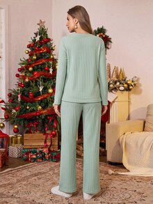 SHEIN طقم بيجامة نسائي ناعم من الفرو مع تطريز LOVE عيد الميلاد ملابس منزلية - أخضر - مشاهدة 3
