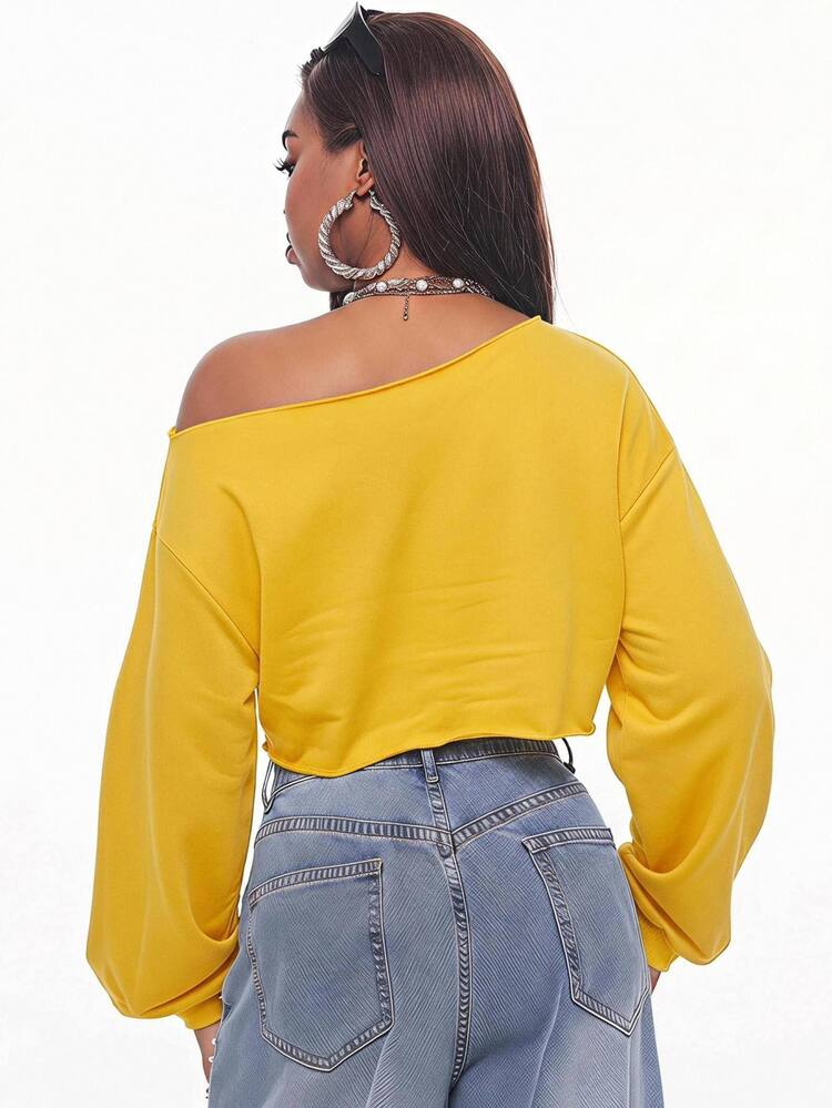 Vadaroq Women's Letter Print Asymmetric Collar Cropped Sweatshirt - Yellow - View 5