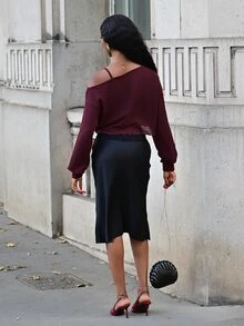 Mima John Women's Asymmetric Shoulder T-Shirt,Minimalist Chic Burgundy Long Sleeve Crop Tops,Autumn Fall Clothes For Night Out,Fashion Design Summer Tops - Red Violet - View 2