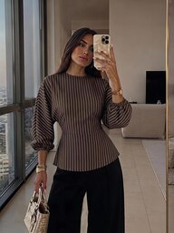 Firerie Camisa de Senhora Nova Minimalista Elegante Romântica Casual Urbana para Deslocações Elegante Versátil Castanho Café às Riscas Gola Redonda Manga Morcego Manga Comprida Cintura Marcada com Atacador em X Corte Regular, Roupa de Professora, Roupa de Outono
