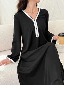 Al Najma 針織V領拼接黑色緞帶休閒端莊優雅寬鬆女款阿拉伯式長裙 正式洗禮賓客家庭度假冬季款 - 黑色 - 查看 5