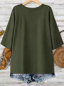 EMERY ROSE Plus Size Women Heart Print V-Neck Short Sleeve T-Shirt, Casual & Minimalist, Suitable For Summer - Army Green - View 2