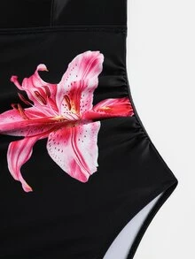Costavie Baju Renang Bikini Wanita Model One-Piece Tanpa Kawat dengan Tali Serut dan Potongan V Dalam - MultiWarna - View 9
