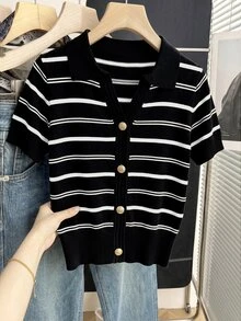 SHEIN 新款通勤法式優雅時尚對比色條紋裝飾金屬鈕扣寬鬆短袖針織上衣，女款黑白條紋 - 彩色 - 查看 4