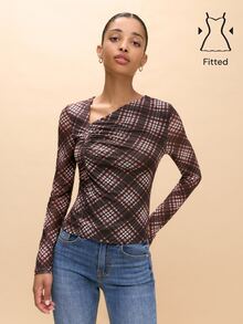 Nöista Womenswear Printed Top With Checks Fabrics In Tonal Autumn Colors, With Neck Gathering Detail, Perfect Top For Layering And Fall Winter Looks. - Coffee Brown - View 3