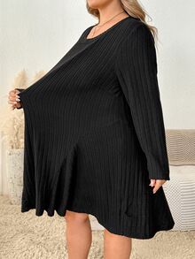 SHEIN CURVE+ 大尺碼女款素色羅紋針織喇叭裙 秋季 - 黑色 - 查看 7