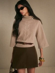 Poéselle 摩卡色高領翻領側扣鈕扣麻花編織落肩袖毛衣，休閒毛衣，優雅毛衣，上班穿搭，外出上衣，秋冬 - 卡其色 - 查看 1