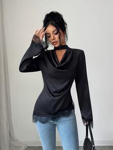 Selianne Blus Wanita Musim Gugur/Dingin 2026 dengan Kerah Model Cowl dan Patchwork Renda yang Mengencangkan Pinggang - Hitam - View 5