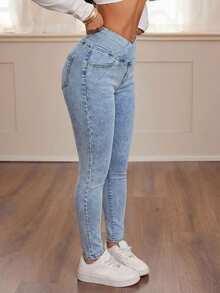 SHEIN PETITE 女款不對稱腰線休閒百搭日常牛仔褲 冬季優雅 Y2K 可愛萬用 哈囉威印花 新年聖誕毛絨抓絨 PETITE 版 - 藍色 - 查看 7