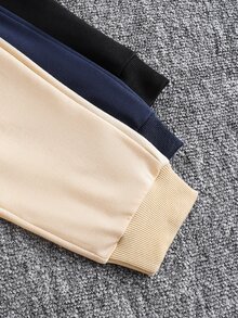 SHEIN 3套/6件裝 男童秋冬新款休閒標語印花連帽長袖衛衣與運動長褲套裝，時尚版型，生日白色 - 彩色 - 查看 6