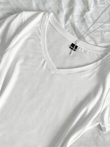 SHEIN EZwear 三件組女款夏季V領修身T恤套裝，龐克次文化動漫純色基礎V領短袖修身T恤 - 彩色 - 查看 5