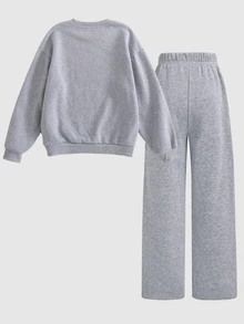 SHEIN 青少年女孩秋冬休閒保暖內裡加厚運動衫套裝，紐約市印花寬鬆圓領落肩長袖套頭運動衫與配套印花百褶寬腿直筒運動長褲套裝，2件式運動衫套裝，麻灰色，兒童秋季疊穿，運動套裝，外出，街頭風，校園休閒 - 淺灰色 - 查看 2